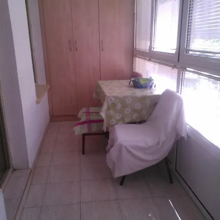 Karavelov Апартаменты *